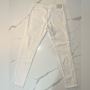 Levis 711 Skinny Jeans Womens Mid Rise White Denim Stretch Mid Rise size 28